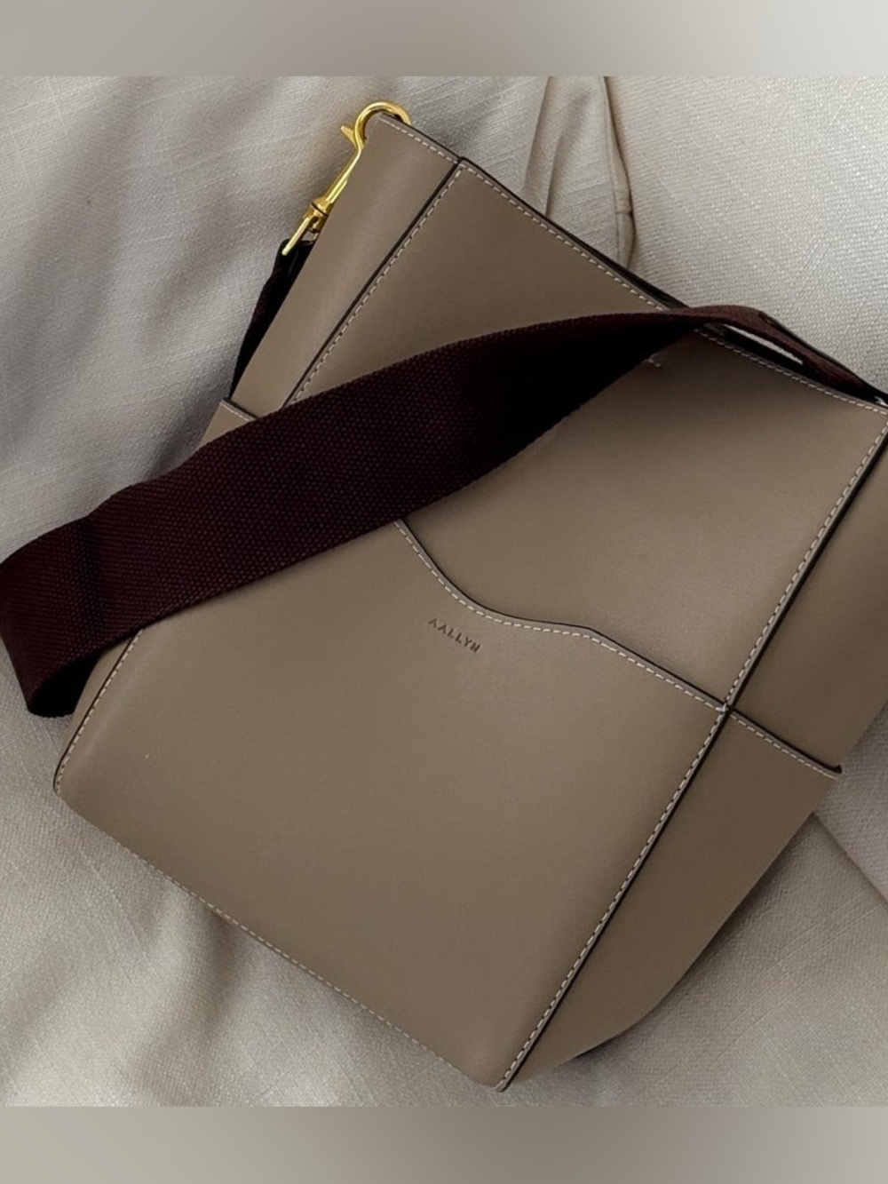 AALLYN Jordan Leather Bucket Bag